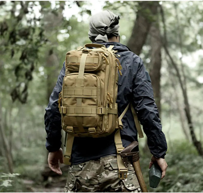 Mochila táctica impermeable para hombre, bolsa de camuflaje de 25L